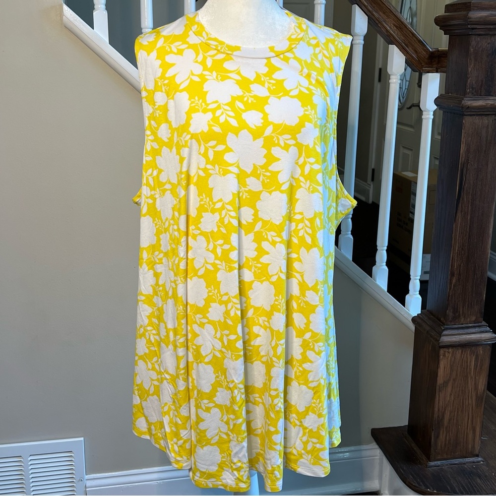 Lane Bryant yellow white floral tank top women’s plus Sz. 22/24 NWT
